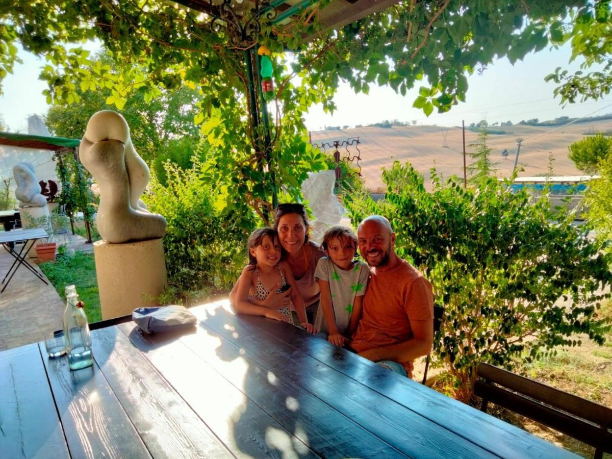 "La Casa Degli Ulivi Art B&B" Trecastelli Exterior photo